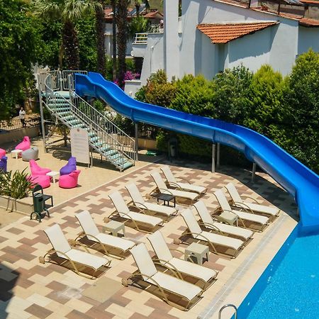 Club Selen Hotel Icmeler  Eksteriør billede