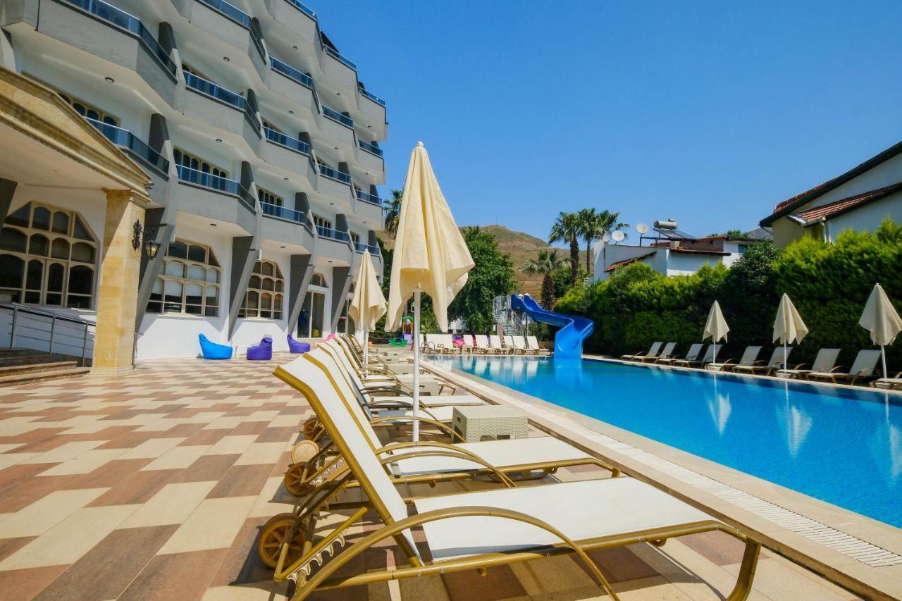 Club Selen Hotel Icmeler  Eksteriør billede