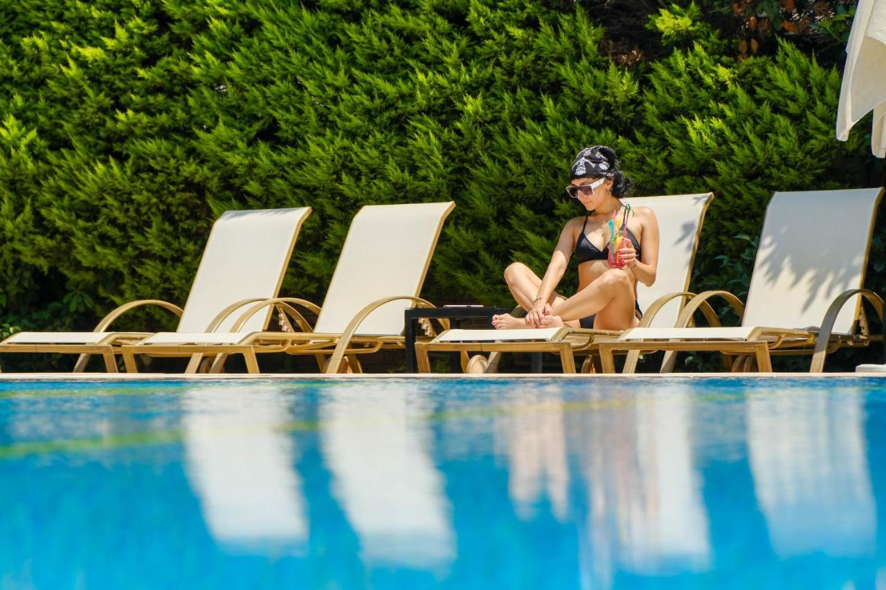 Club Selen Hotel Icmeler  Eksteriør billede