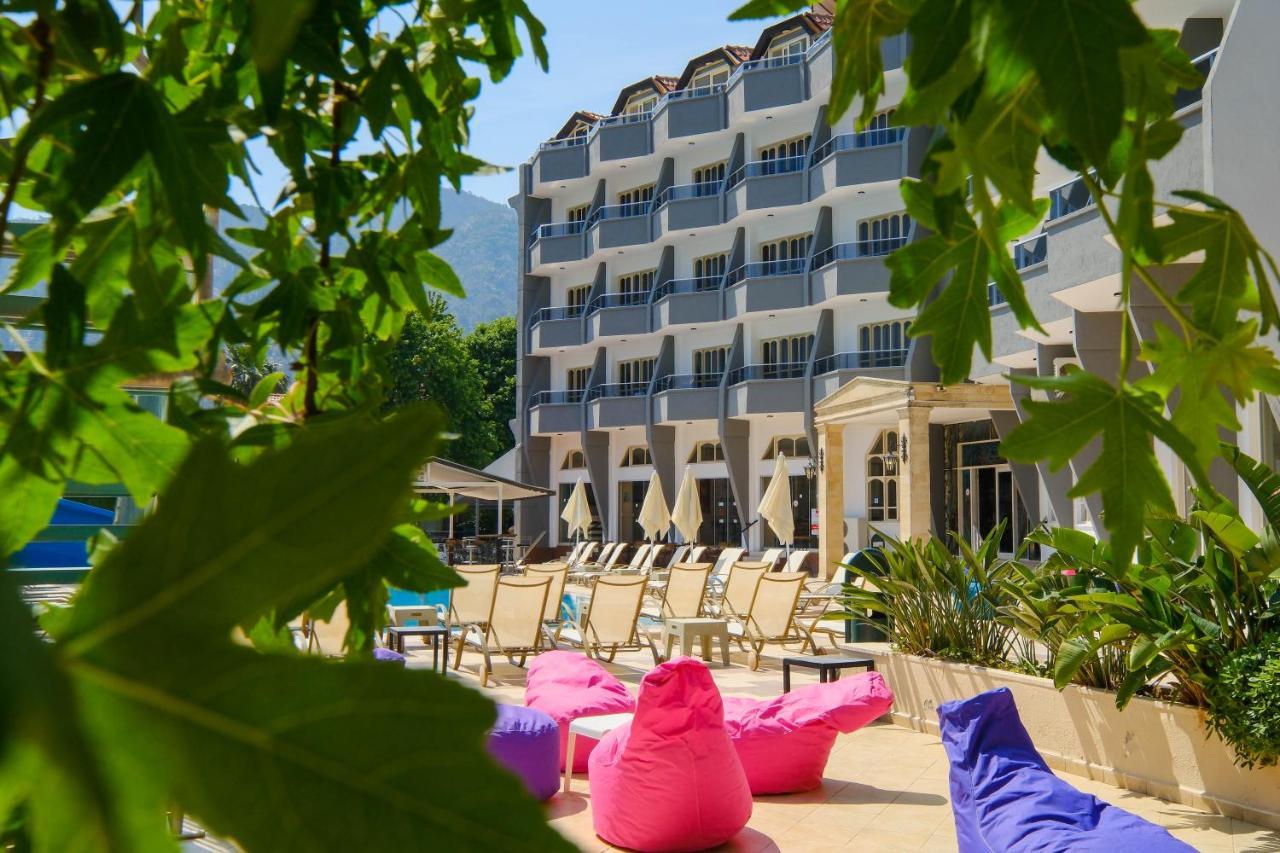Club Selen Hotel Icmeler  Eksteriør billede